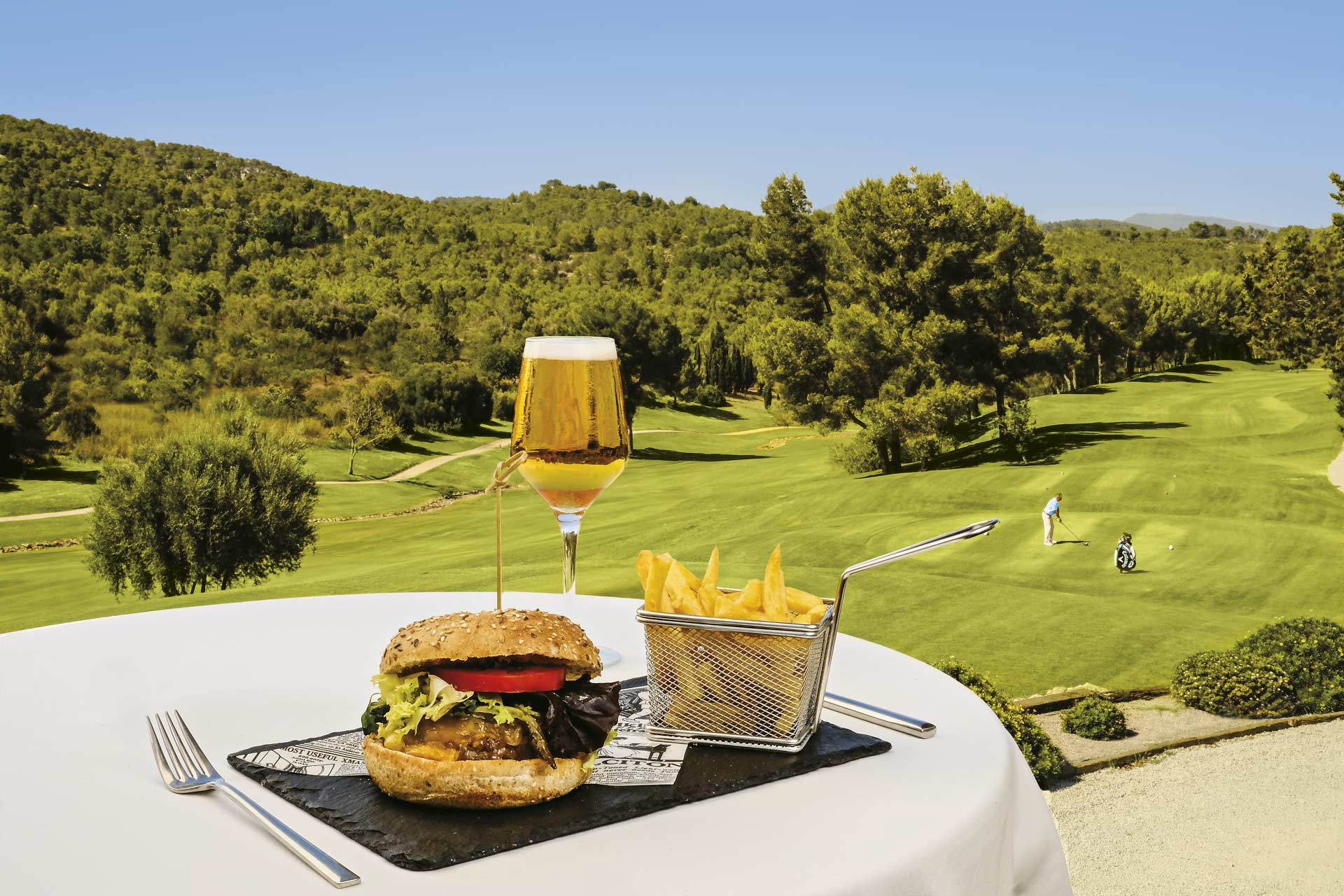 18-07-27-Azuline-Hotels-Golf-Ibiza-Valla-Publicitaria-002