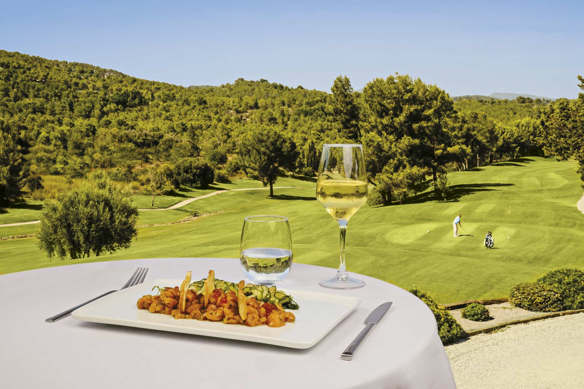 18-07-27-Azuline-Hotels-Golf-Ibiza-Valla-Publicitaria
